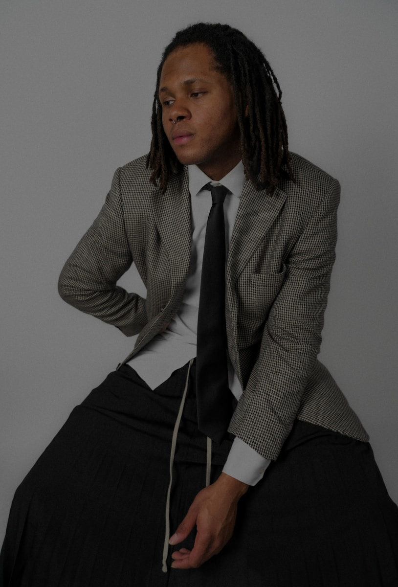 Houndstooth: A Pattern with Ancient Roots