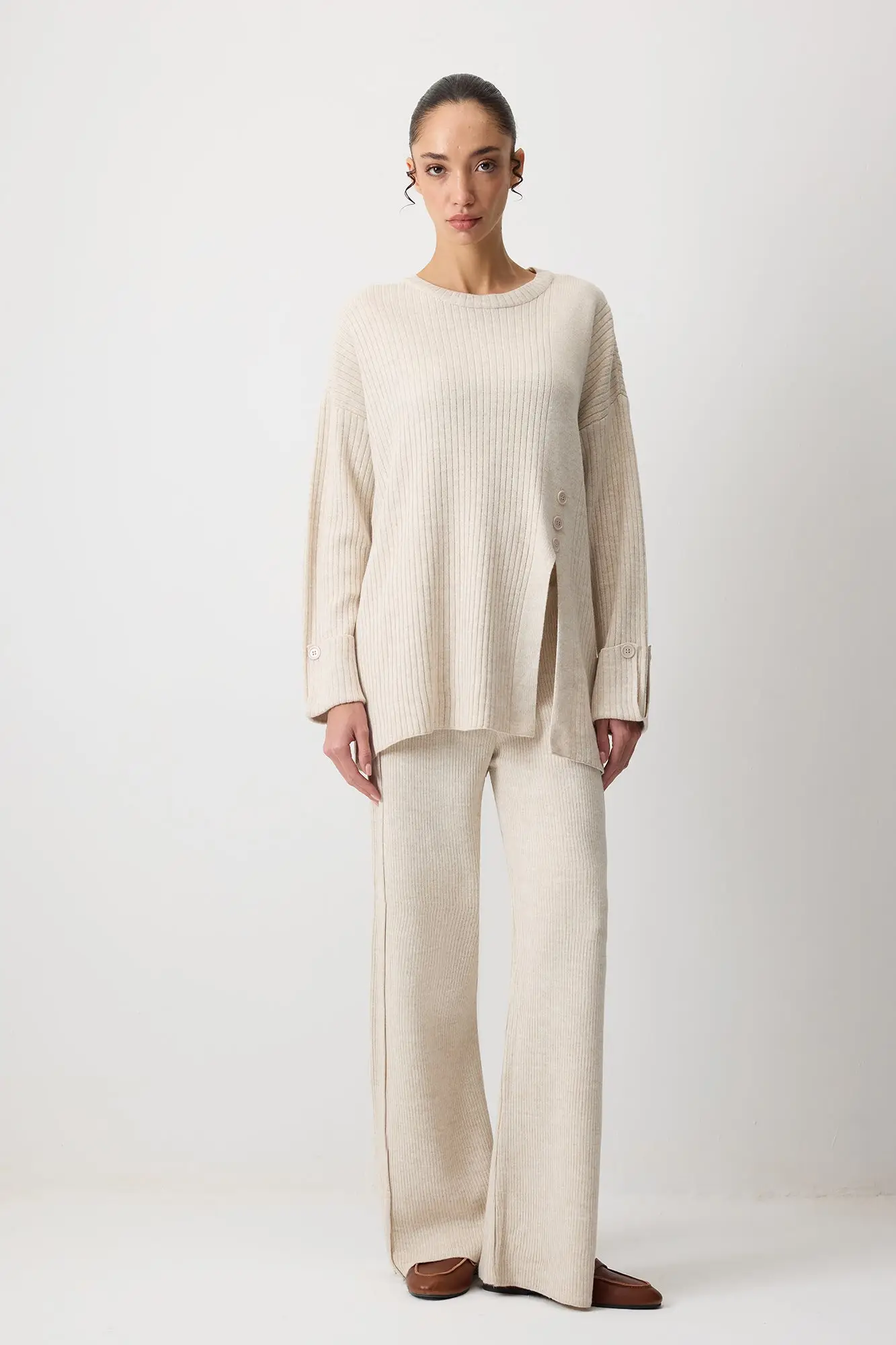 Knitwear Set with Button Detailed